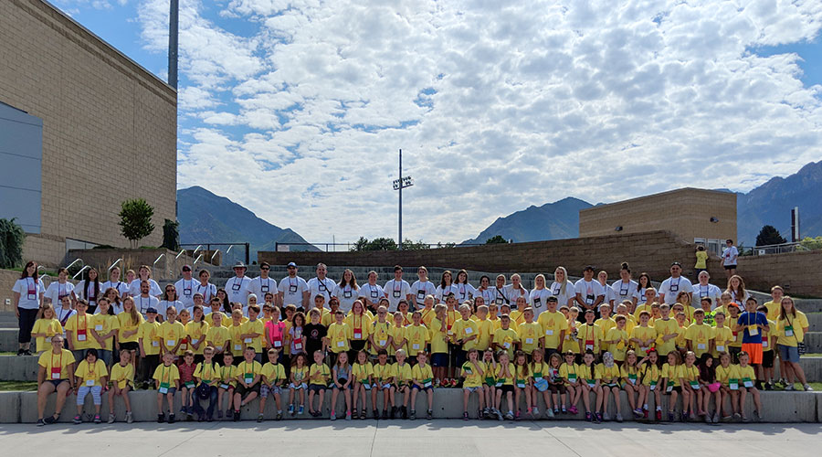 Large group of camp ICANDO campers